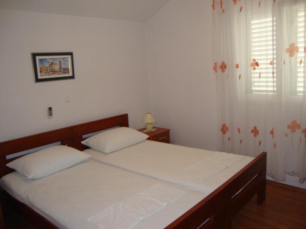 Apartments Villa Damir - Appartement Met één Slaapkamer