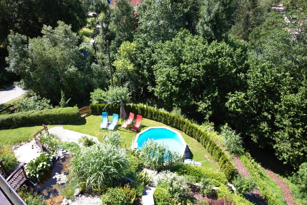 Vonkajšia záhrada v ubytovaní Ferienhaus Kühlwein
