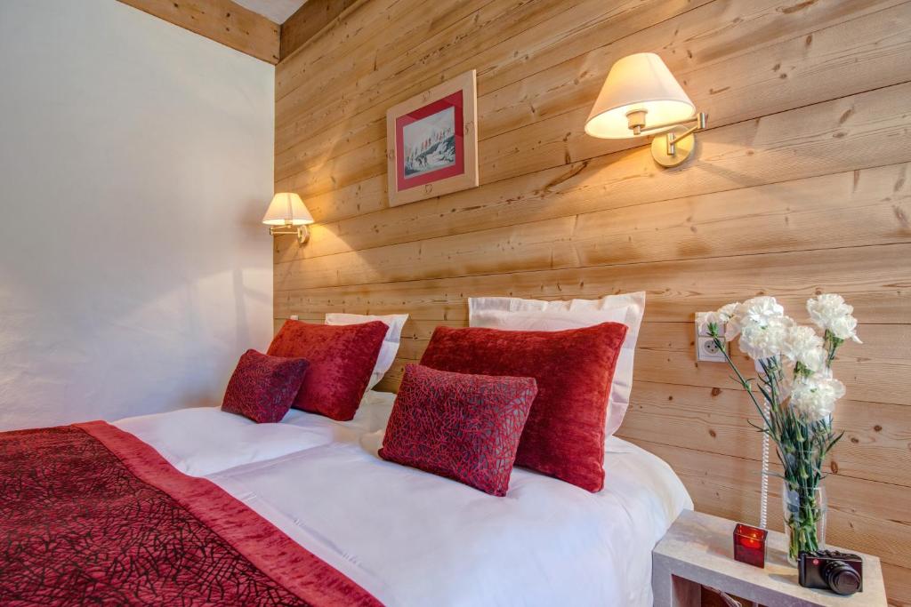 Postel nebo postele na pokoji v ubytování Park Hotel Suisse & Spa