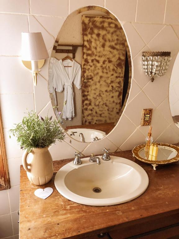 Estalagem e Restaurante La Hacienda  Estalagem e Restaurante La Hacienda