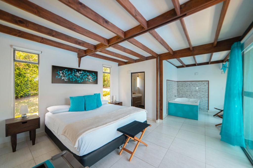 Postel nebo postele na pokoji v ubytování Hotel Syvanna Wellness and Spa