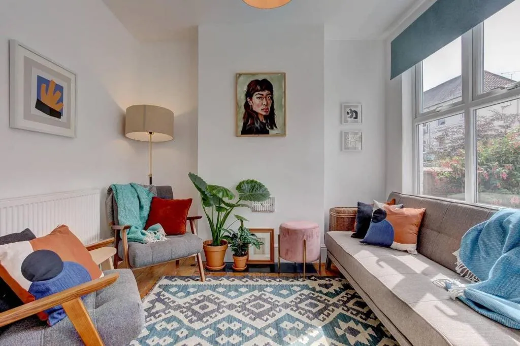 Hamra House - Handmade Furniture, Art & Parking!, Norwich, Marea Britanie