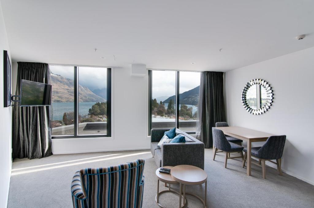 Ramada by Wyndham Queenstown Central - Resim 43
