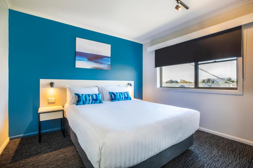 Nightcap at Riverside Hotel - Resim 32