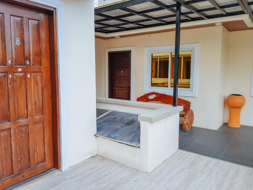 Fotografie z fotogalerie ubytování RedDoorz @ Caimito Drive Dampas v destinaci Tagbilaran