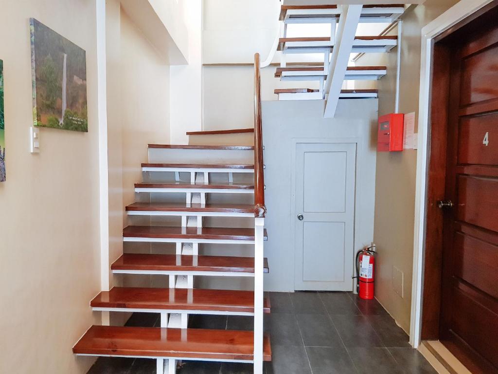 Fotografie z fotogalerie ubytování RedDoorz @ Caimito Drive Dampas v destinaci Tagbilaran