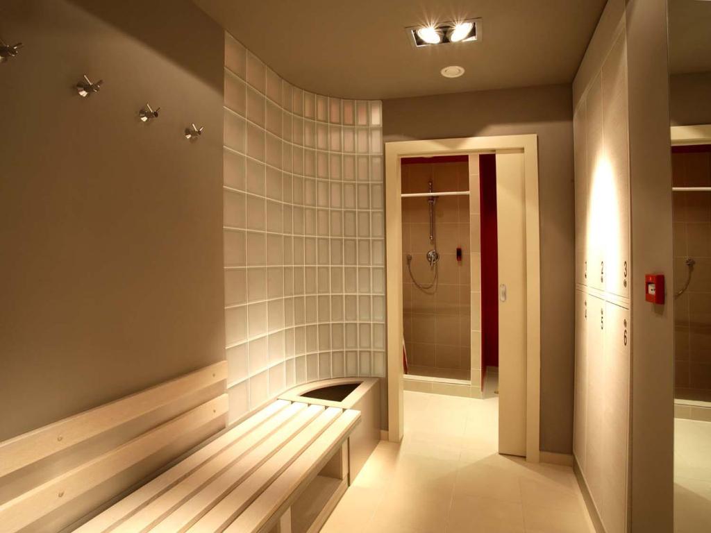 EA Hotel Crystal Palace - Resim 17