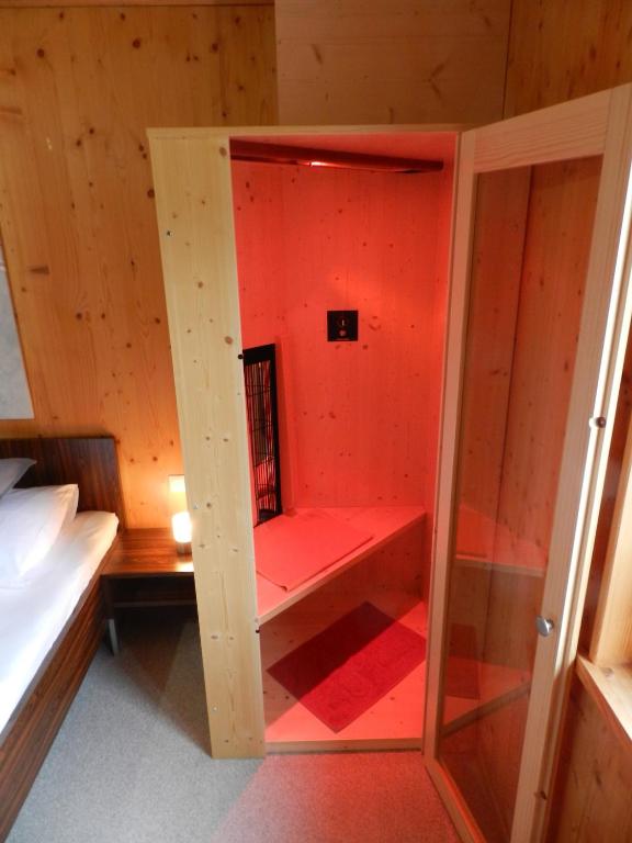 Posteľ alebo postele v izbe v ubytovaní Gästehaus zum Bären