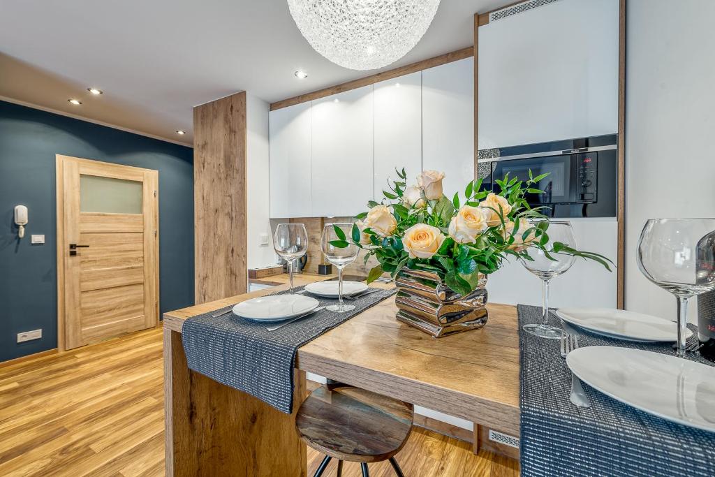 Apartament Merkury z parkingiem - Housity