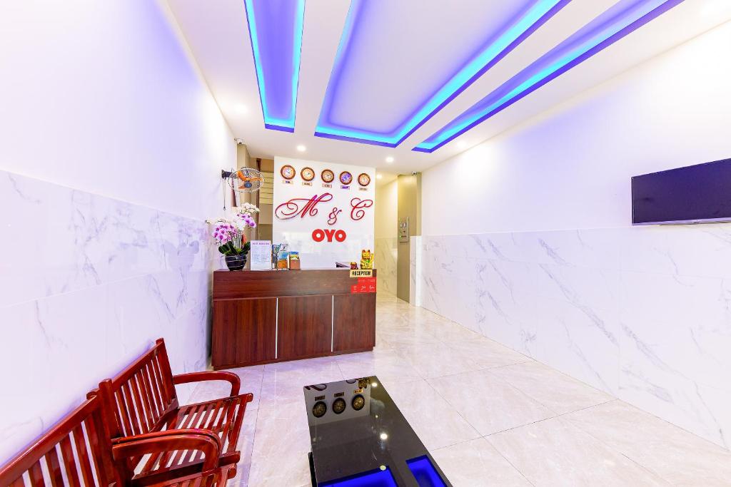 TV a/nebo společenská místnost v ubytování M&C Hotel Nha Trang