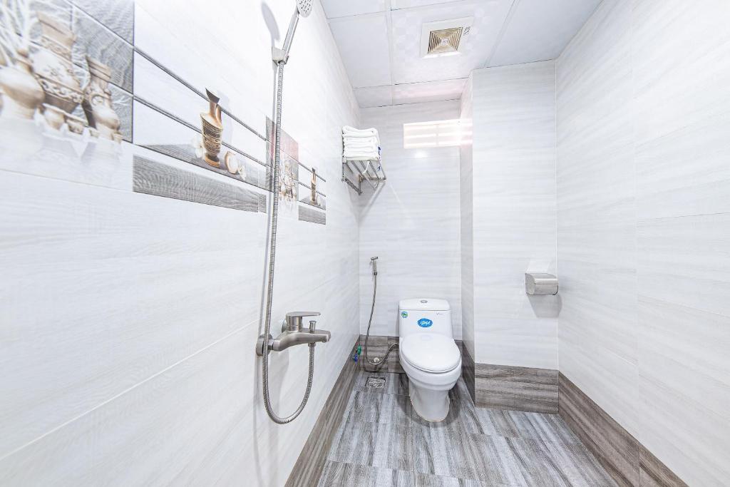 Koupelna v ubytování M&C Hotel Nha Trang