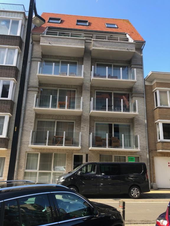 El edificio en el que está el departamento