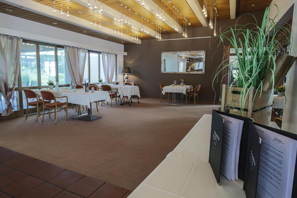 Posezení v ubytování Hotel Restaurant Seegarten