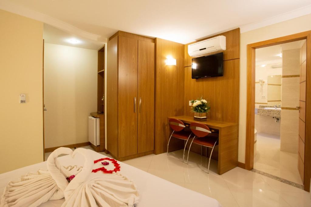  Barbur Center Hotel