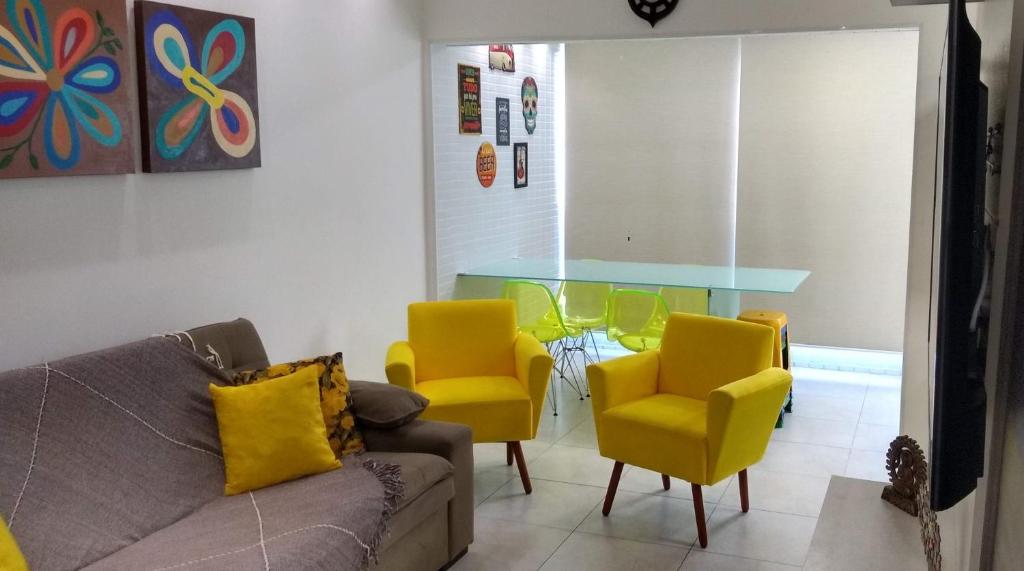  Pitangueiras com sacada gourmet e limpeza diária incluída