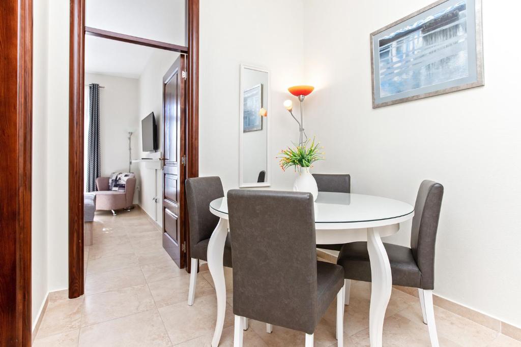Apartments Isja - Duplex Apartment With Sea View