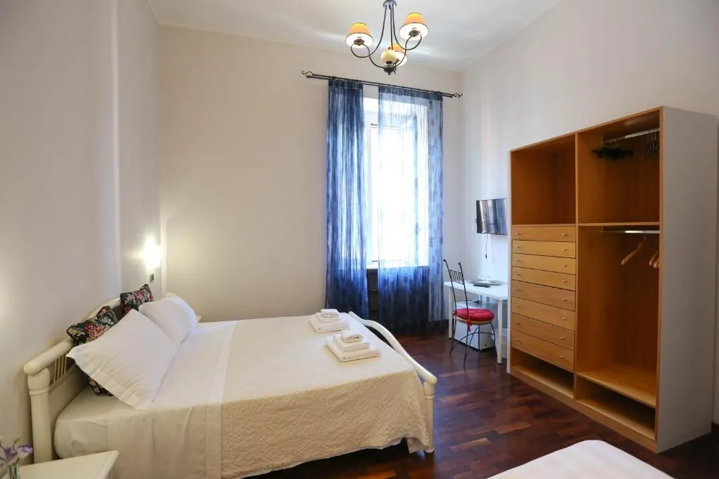 B&B MALATERRA by Dimorra, Napoli, Italia