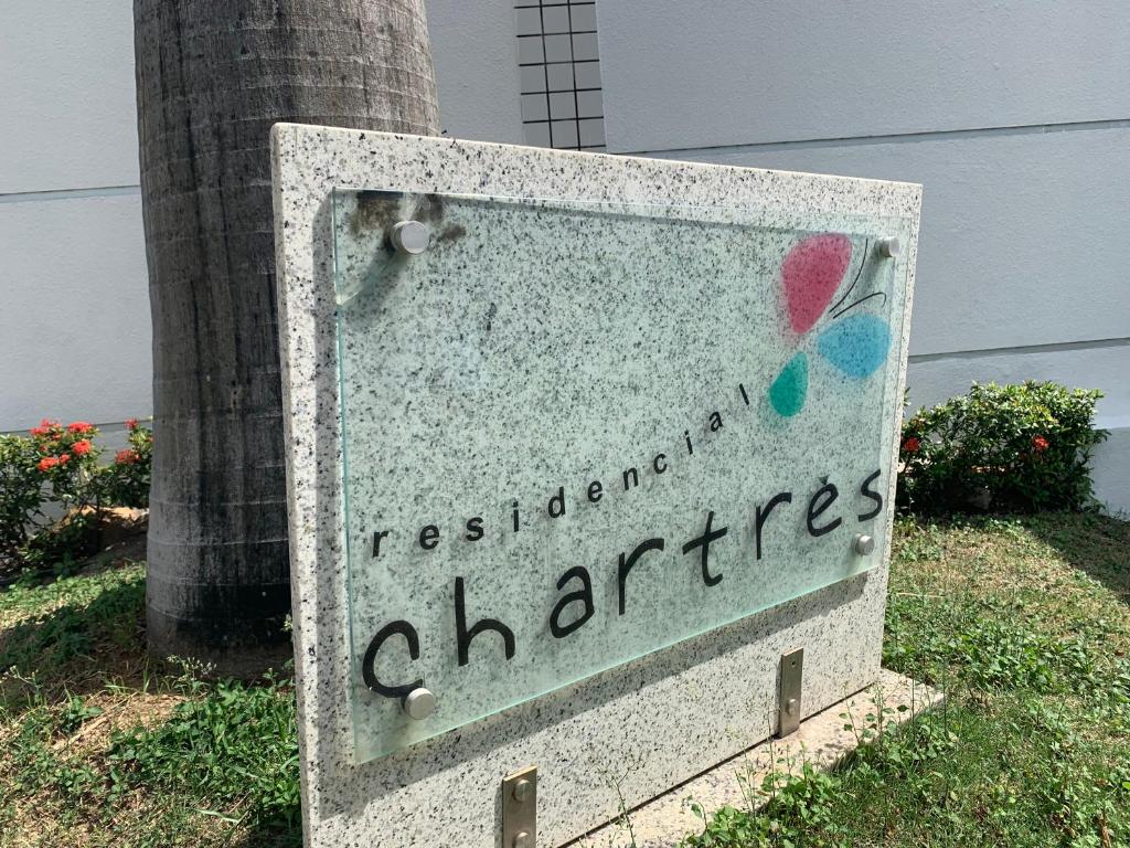  Chartres Charming Residence