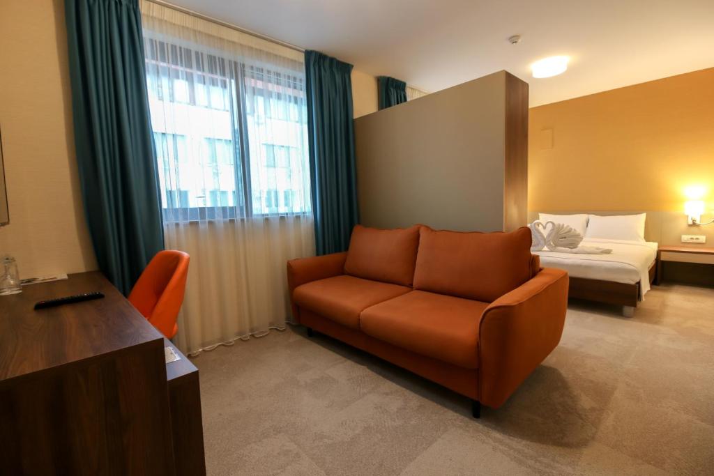 Posezení v ubytování Sky Corner Hotel