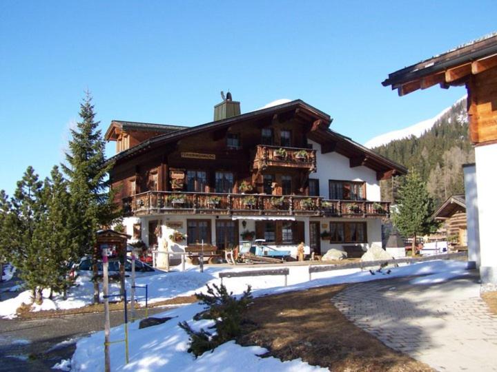Budova, kde se bed and breakfast nachází