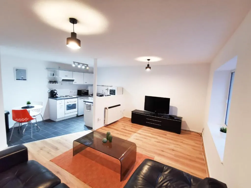 Riverview Apartments by Switchback Stays, Cardiff, Marea Britanie