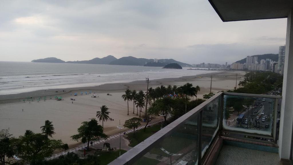  Frente praia Gonzaga em Santos