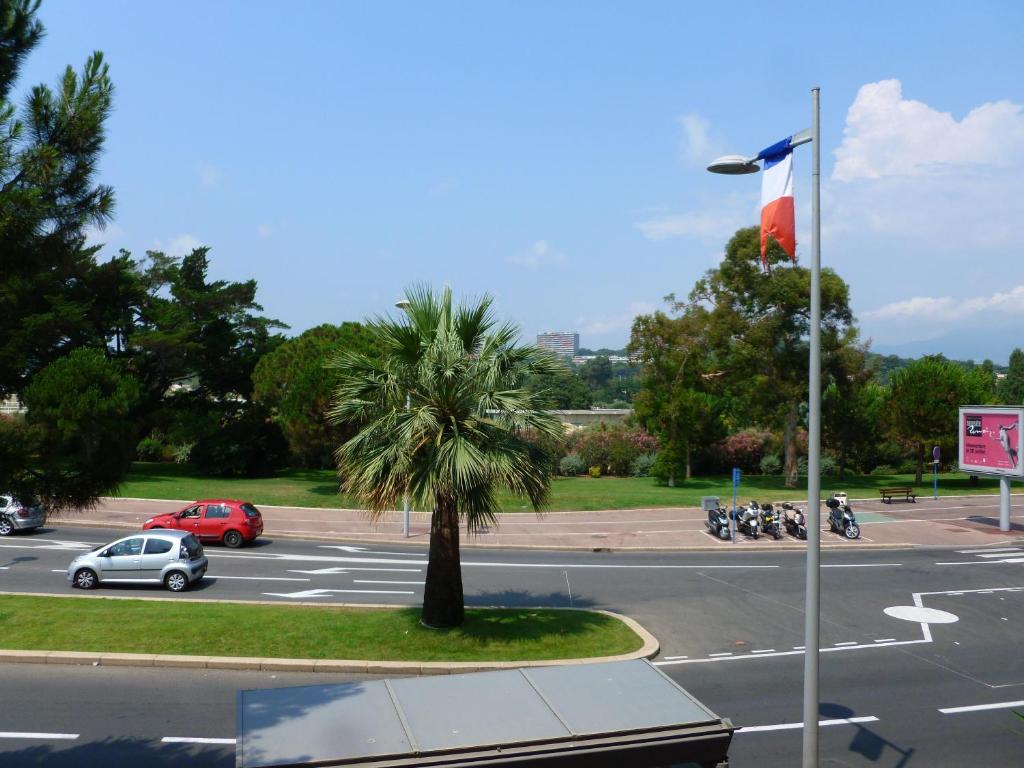 Gallery image of Tiercé Hotel in Cagnes-sur-Mer