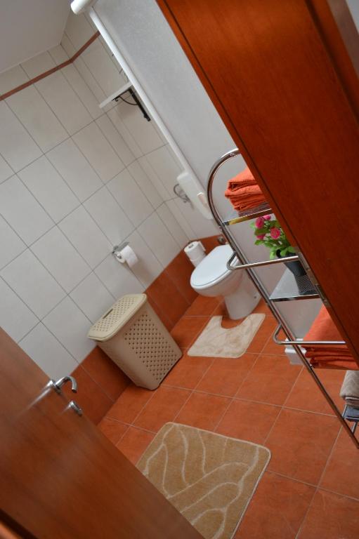 Łazienka w obiekcie Apartment Din