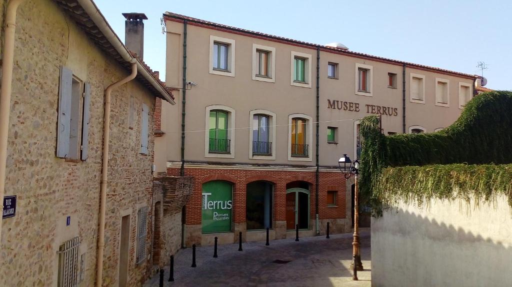 Gallery image of Maison au pied de la cathédrale in Elne