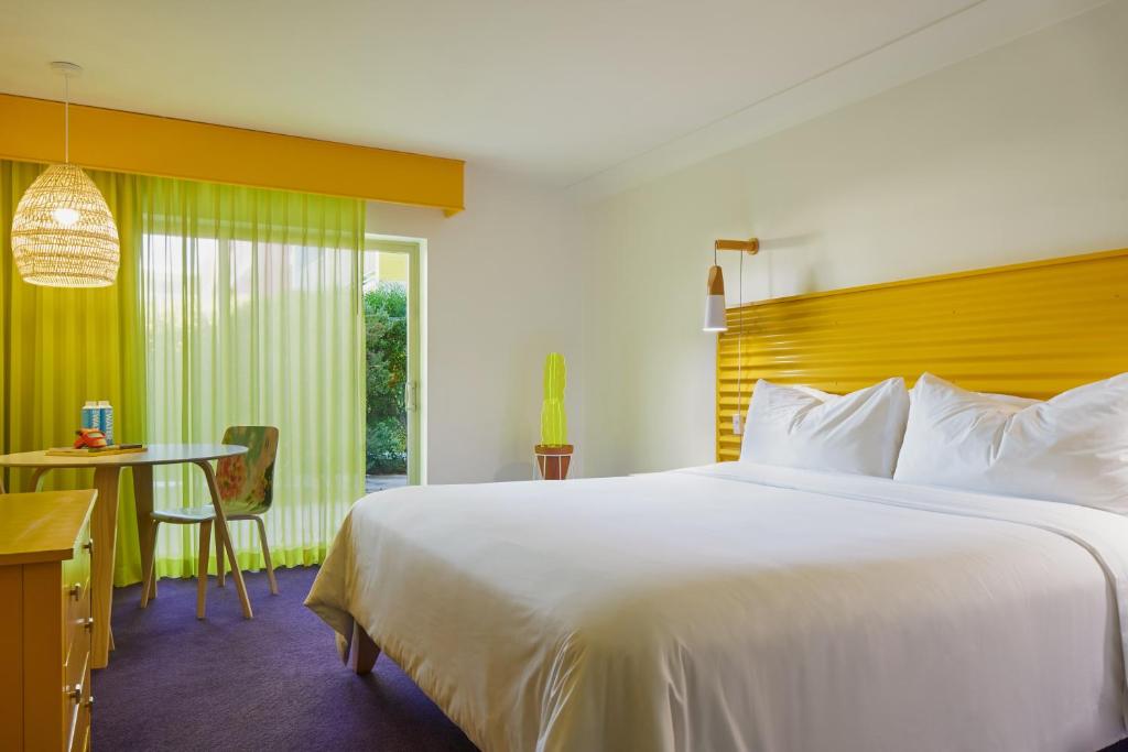 The Saguaro Palm Springs - King Room Met Roll -in Douche - Toegang Van Handicaps