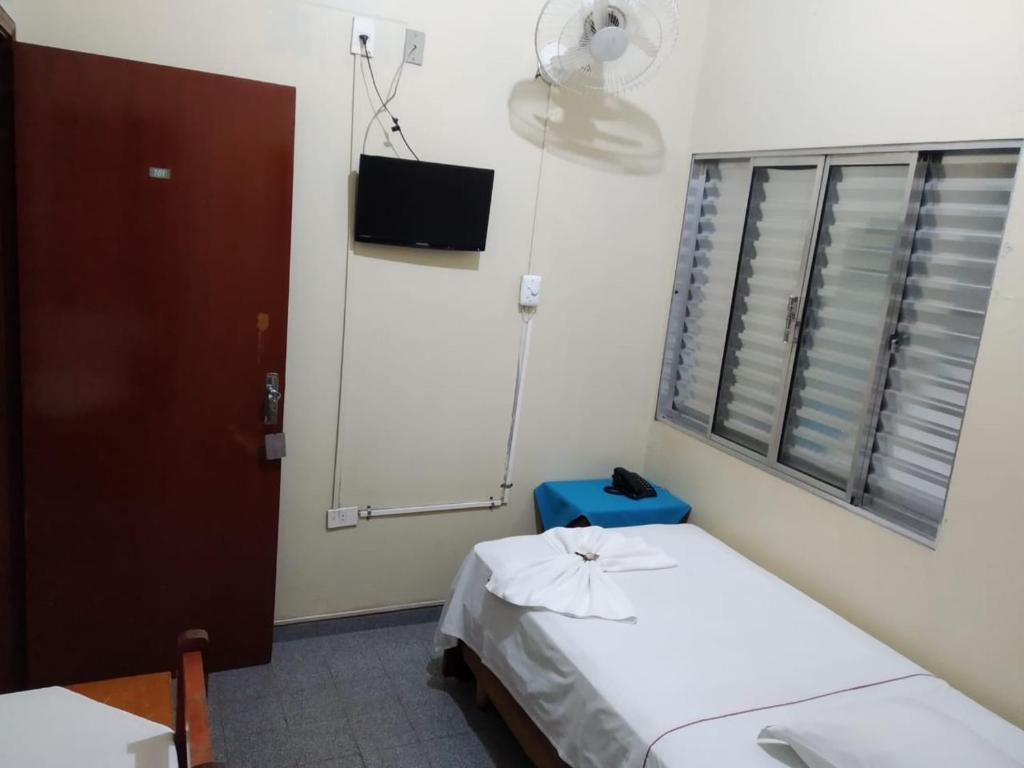  FRONTIER PALACE HOTEL