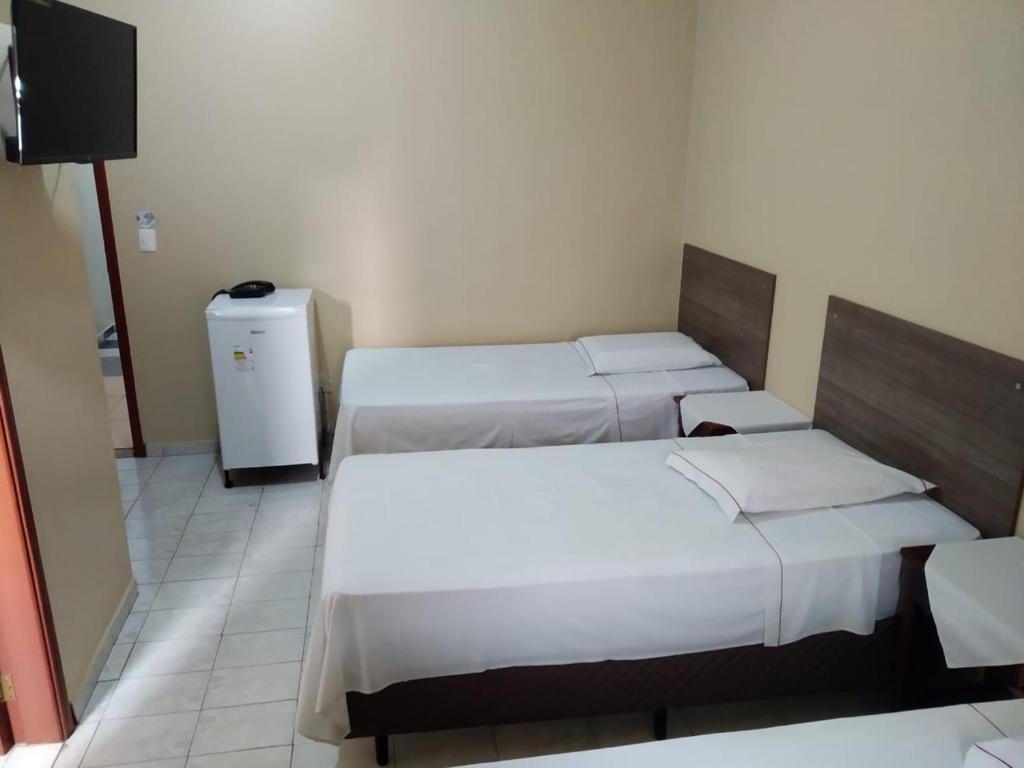  FRONTIER PALACE HOTEL