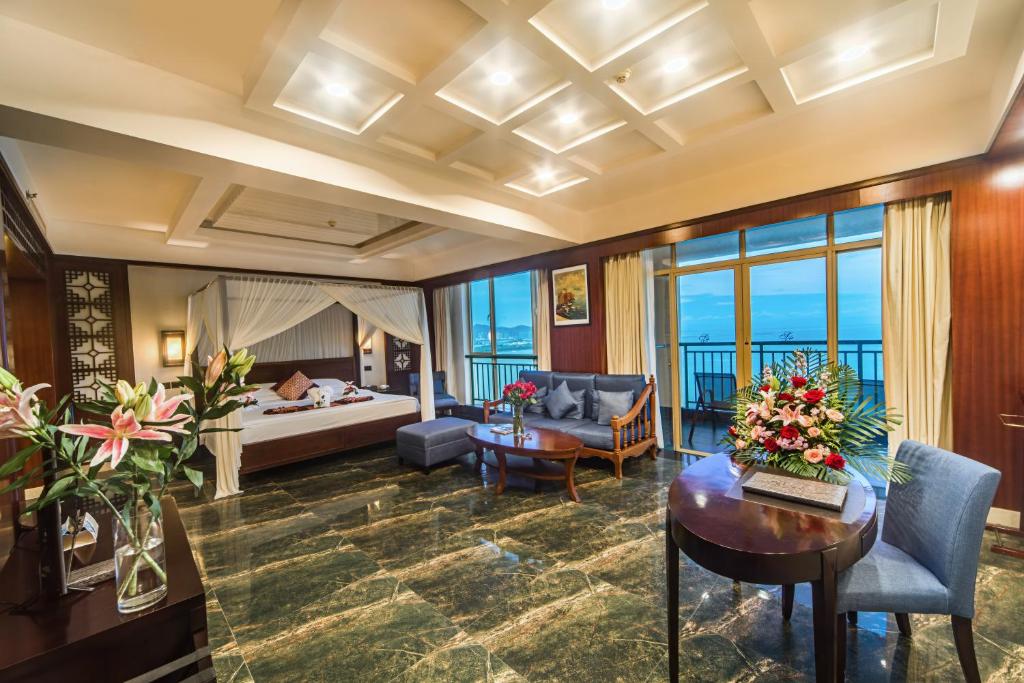 Shengyi Holiday Villa Hotel - Deluxe Suite With Sea View
