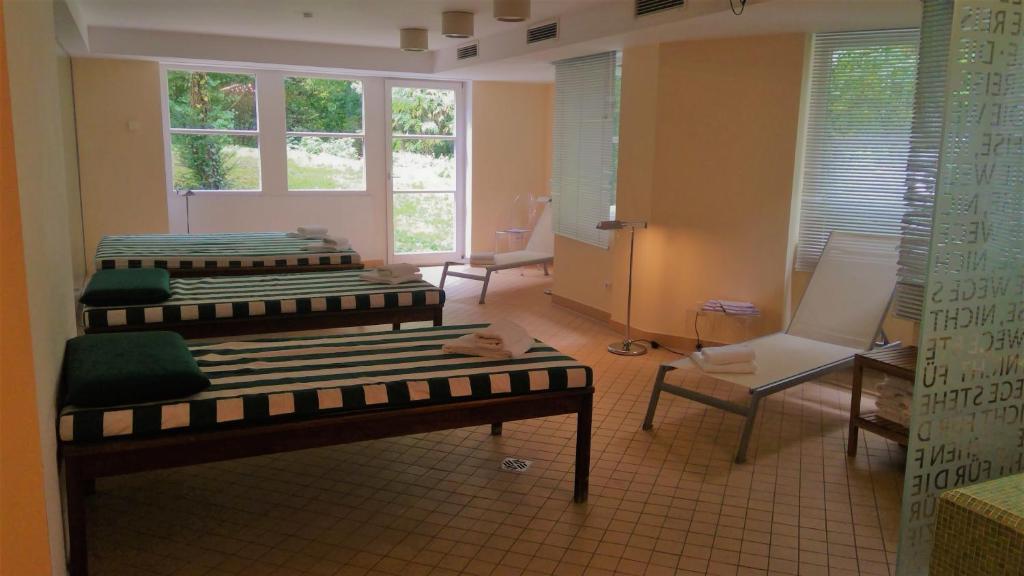 relexa hotel Schatten Stuttgart - Resim 33