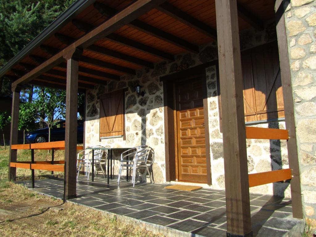 Cabañas Maleixas - Three-Bedroom Bungalow