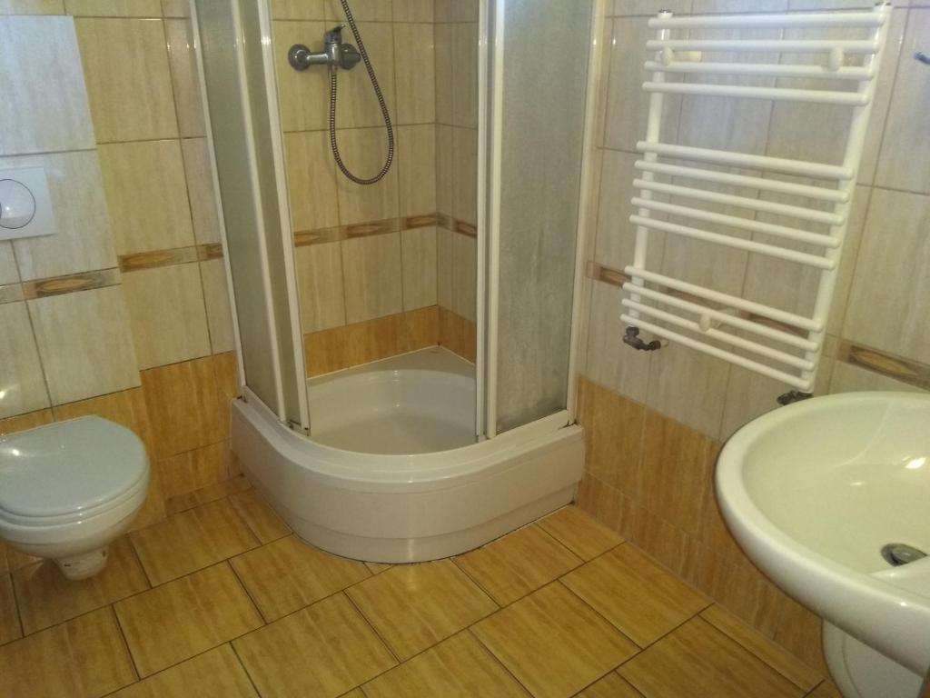Kúpeľňa v ubytovaní Zajazd U Doktora