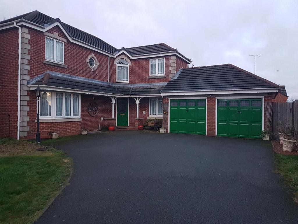 the brier house, Swadlincote (updated prices 2024)