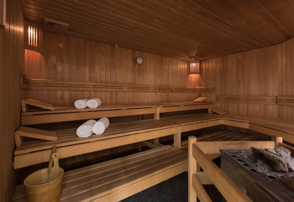 Foto dalla galleria di Hotel des Alpes a Flims