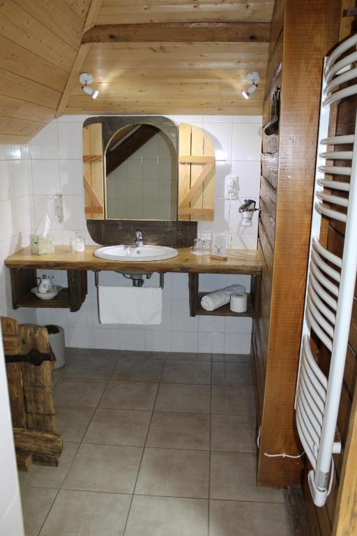 Les Pipistrelles - Standard Quadruple Room
