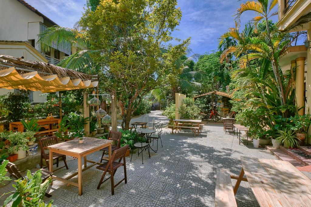 Zahrada ubytování Le Robinet Homestay