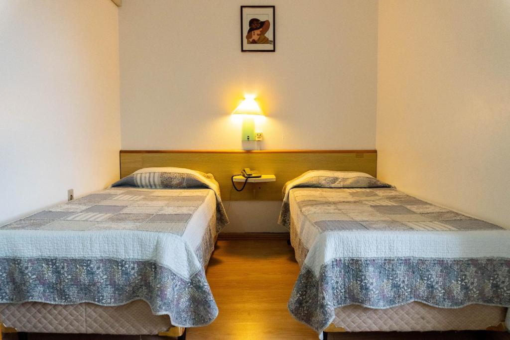  City Hotel