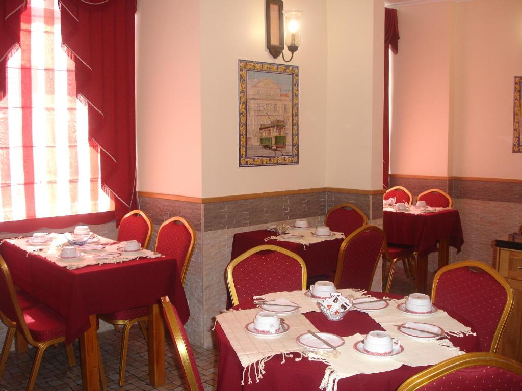 Grande Pensao Residencial Alcobia - Resim 19