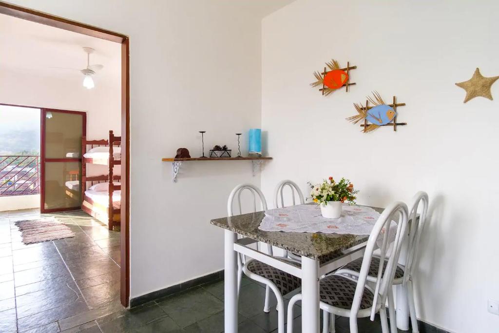  Apartamento em Caraguatatuba