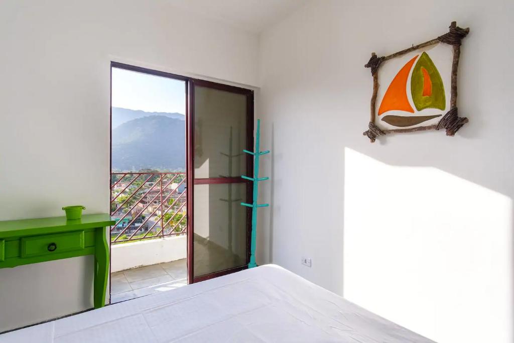  Apartamento em Caraguatatuba