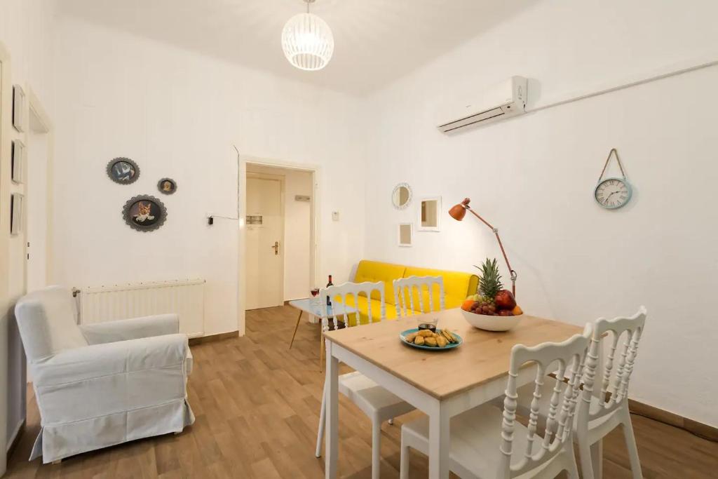 Część wypoczynkowa w obiekcie Saint Dimitrios Central Apartment 100sqm.