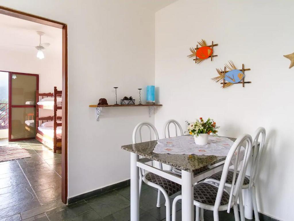  Apartamento em Caraguatatuba