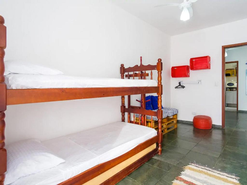  Apartamento em Caraguatatuba