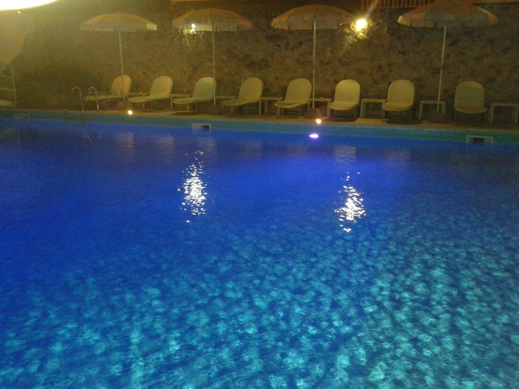 Bazén v ubytování Hotel Degli Haethey nebo v jeho okolí
