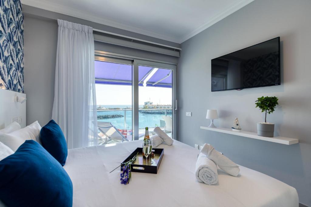 Teresita Mogamar Beachfront, Puerto de Mogán – Precios 2023 ...