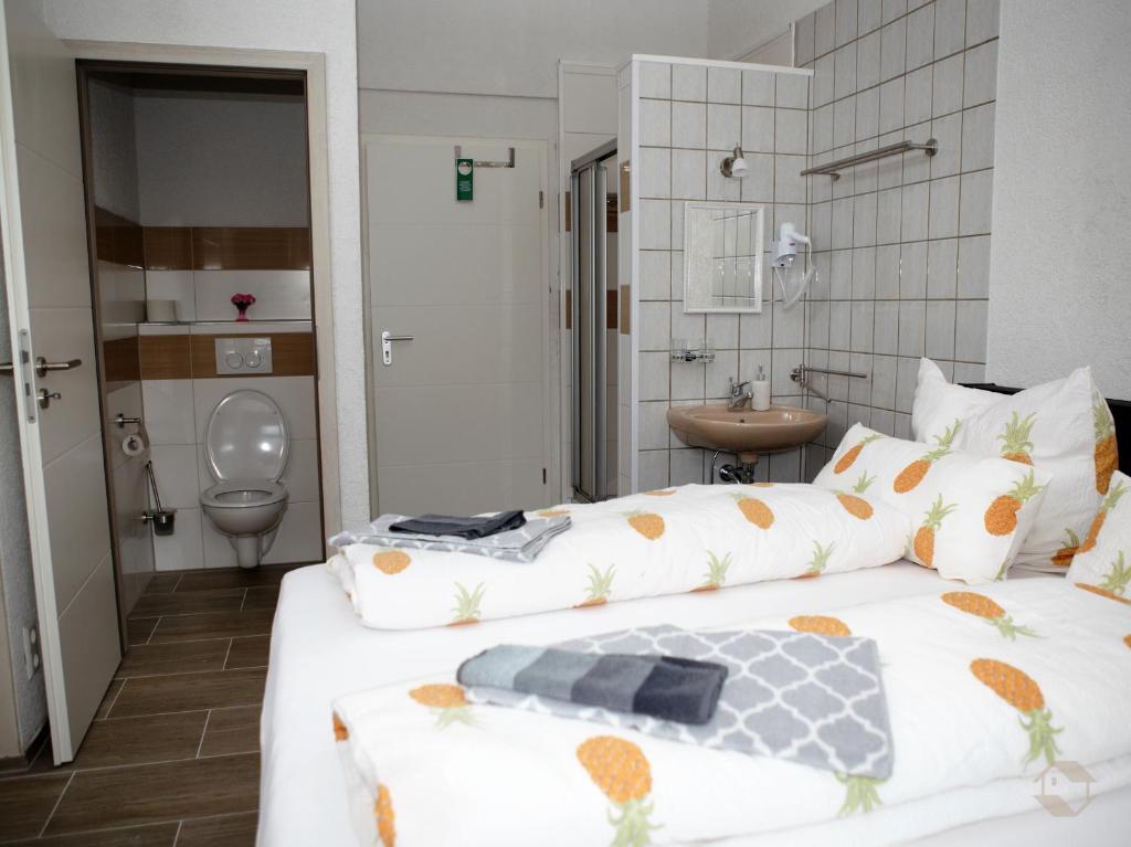 Postel nebo postele na pokoji v ubytování Bianca`s Hotel Restaurant